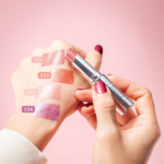 رژلب جامد اسپارکل برایت موود گلدن رز شماره 151 وزن 3.3 گرم