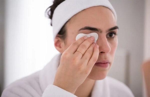 محلول دو فاز پاک کننده آرایش چشم و لب سرانزا حجم 100 میلی لیتر